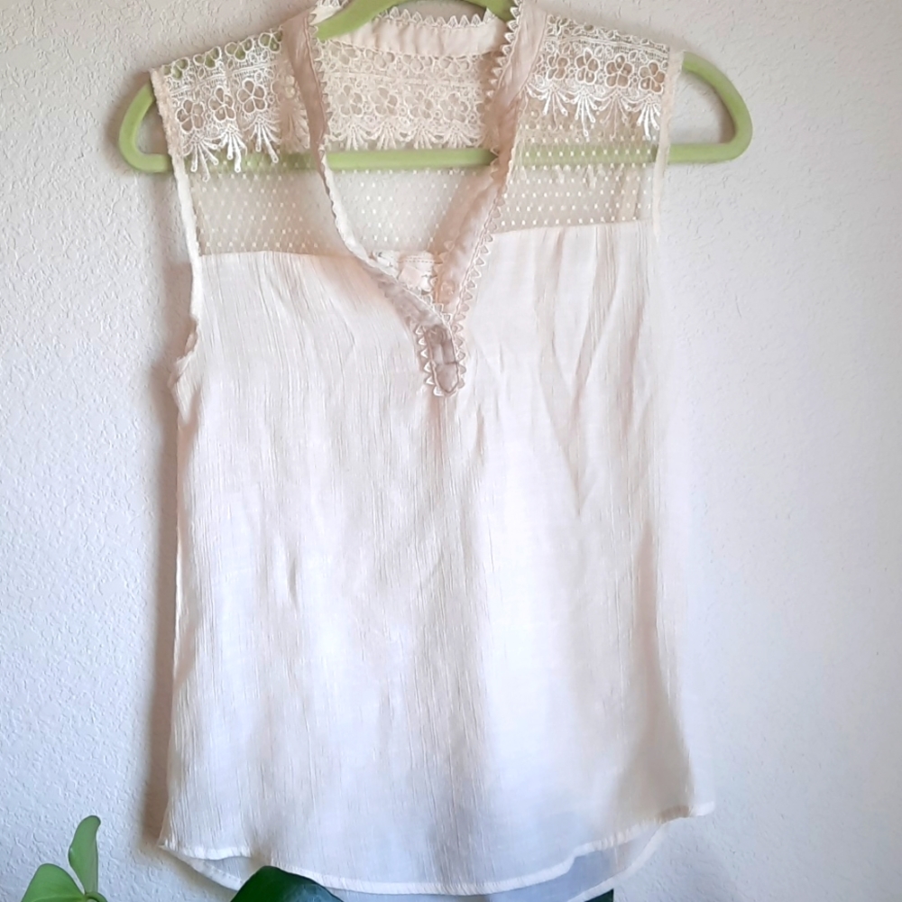Miss Daisy M Cream Lace Tank